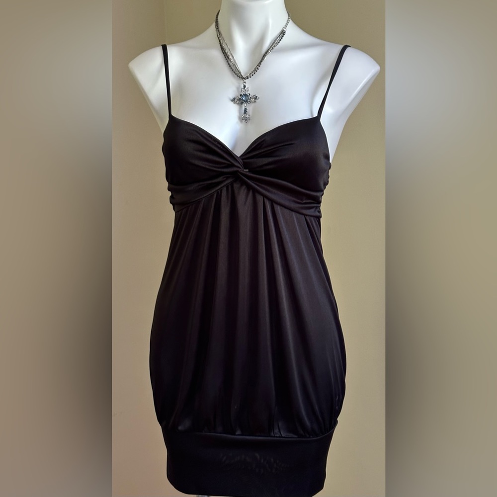 Forever 21 Black Mini Slip Dress Twisted padded Sweetheart Front SZ S.